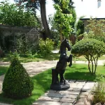 Victor Hugo Отель 3*