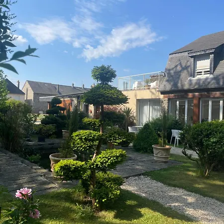 Victor Hugo Pontorson