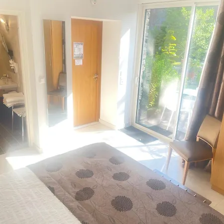 Hotel Victor Hugo Pontorson