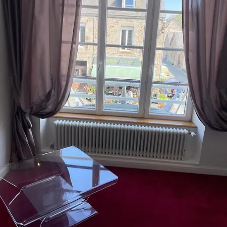 Victor Hugo Pontorson