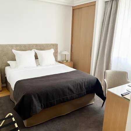 Victor Hugo 3* Pontorson