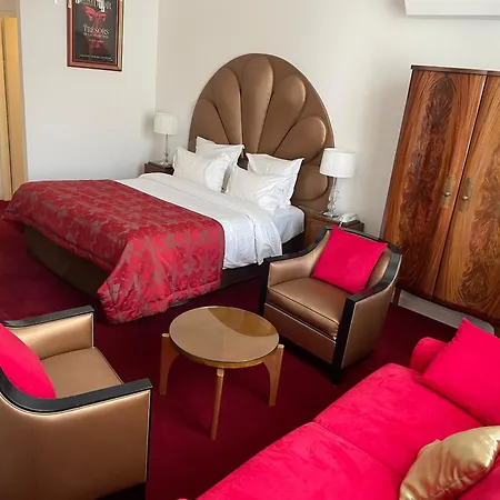 Hotel Victor Hugo