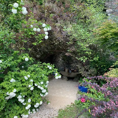 Victor Hugo Pontorson