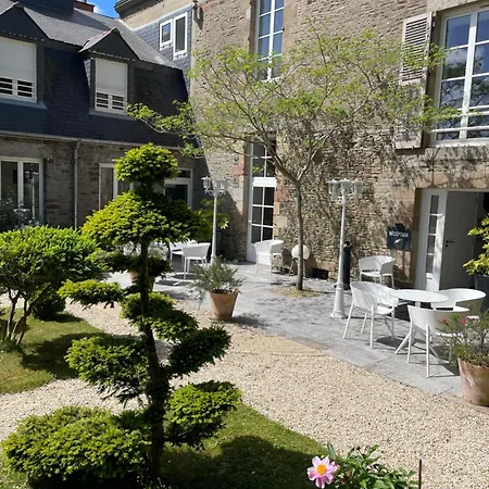 Victor Hugo Hotel 3*