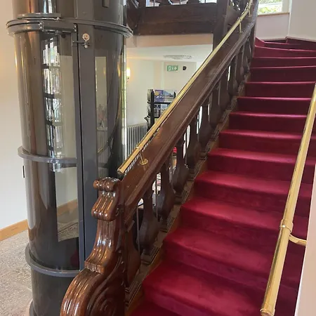 Victor Hugo Pontorson