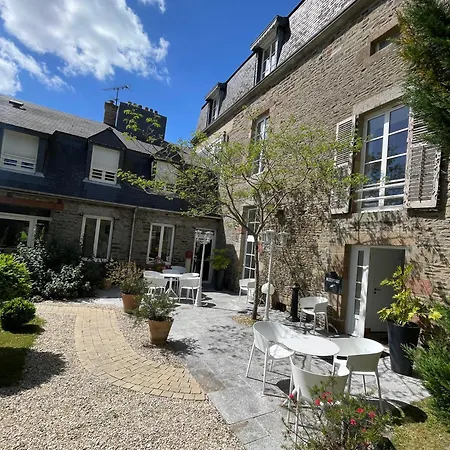 Hotel Victor Hugo 3*