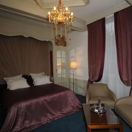 Victor Hugo Hotel Pontorson