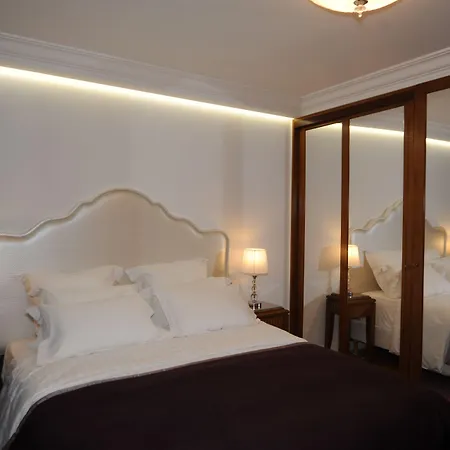 Victor Hugo Hotel Pontorson