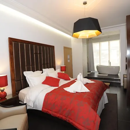 Victor Hugo Pontorson