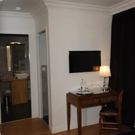 Victor Hugo Otel Pontorson