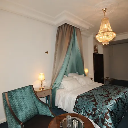 Victor Hugo Hotel Pontorson
