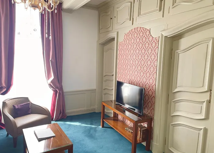 オテル ヴィクトル ユーゴ ホテル ポントルソン