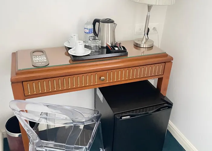 オテル ヴィクトル ユーゴ ホテル