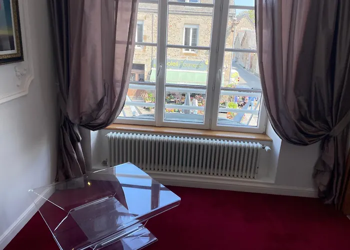 Victor Hugo Pontorson