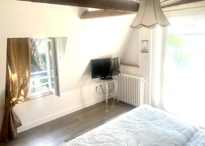 オテル ヴィクトル ユーゴ ホテル 3*