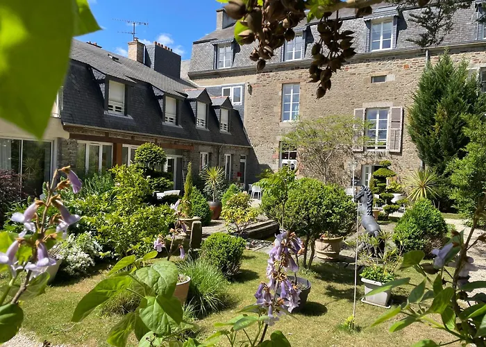 オテル ヴィクトル ユーゴ ホテル 3*