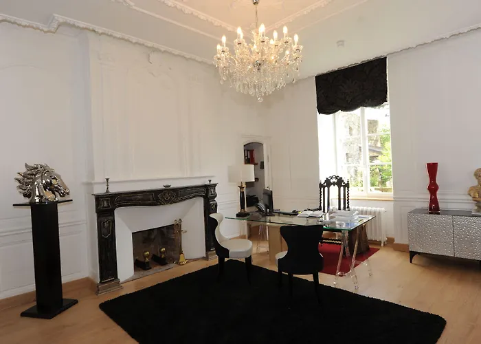 Victor Hugo Hotel Pontorson