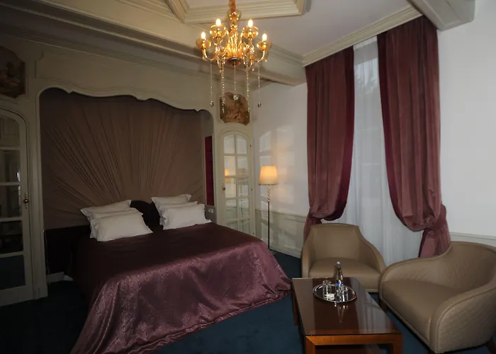 Victor Hugo Hotel Pontorson