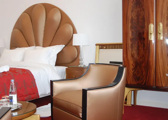 オテル ヴィクトル ユーゴ 3* ポントルソン