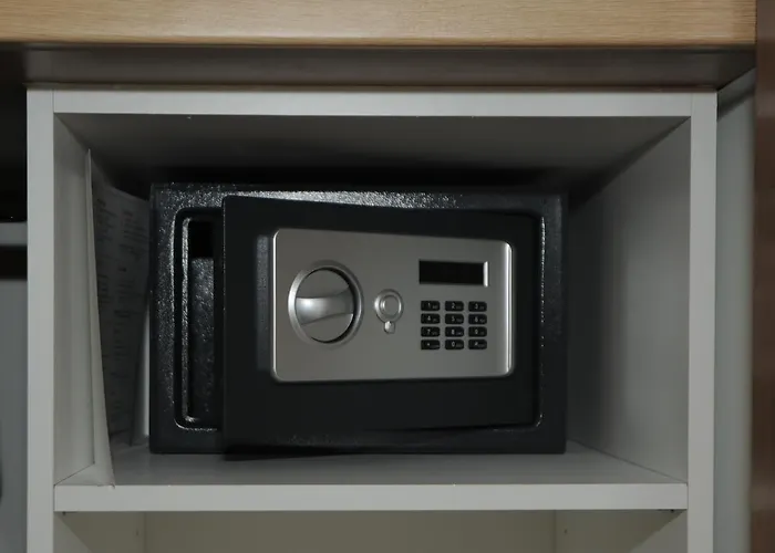 オテル ヴィクトル ユーゴ 3*